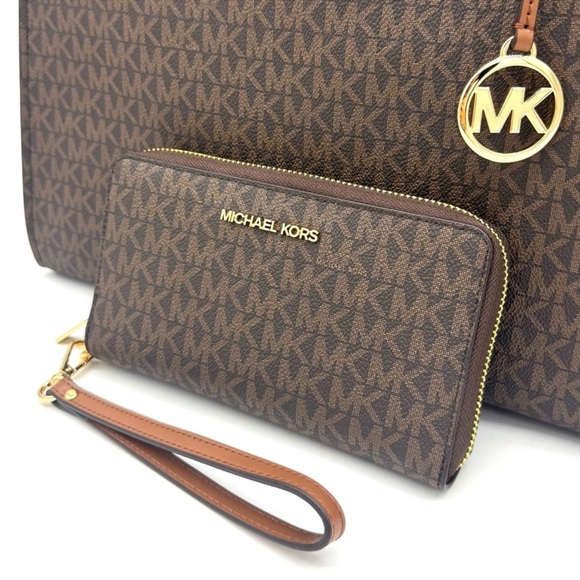 Michael Kors Jet Set Large Signature Logo Tote Bag & Flat Phone Case Wallet Set - Picture 13 of 15